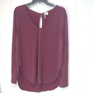 ❤️5/$25 Women's Burgundy Long Sleeve Top